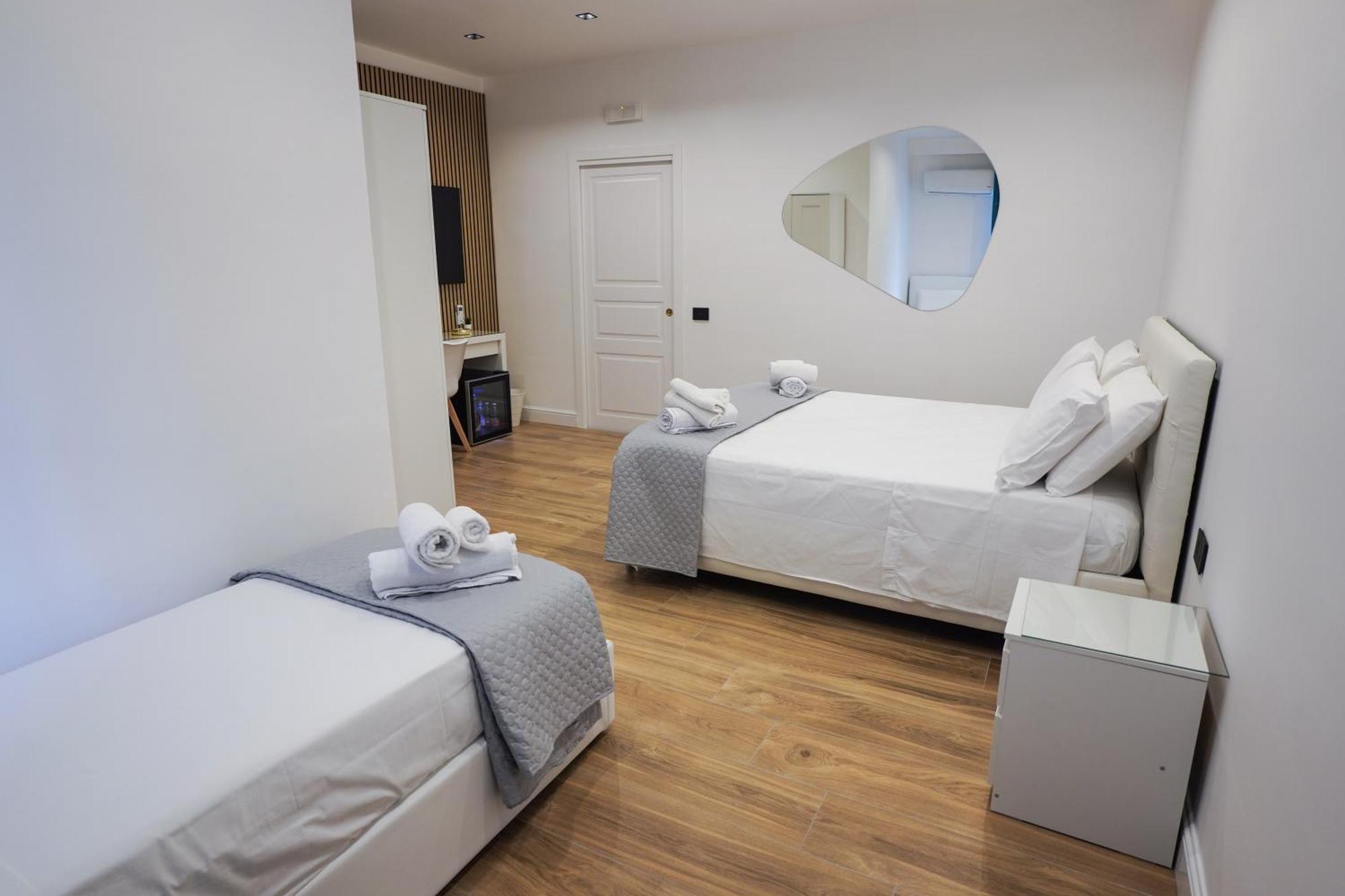 Luxury Room Napels Buitenkant foto