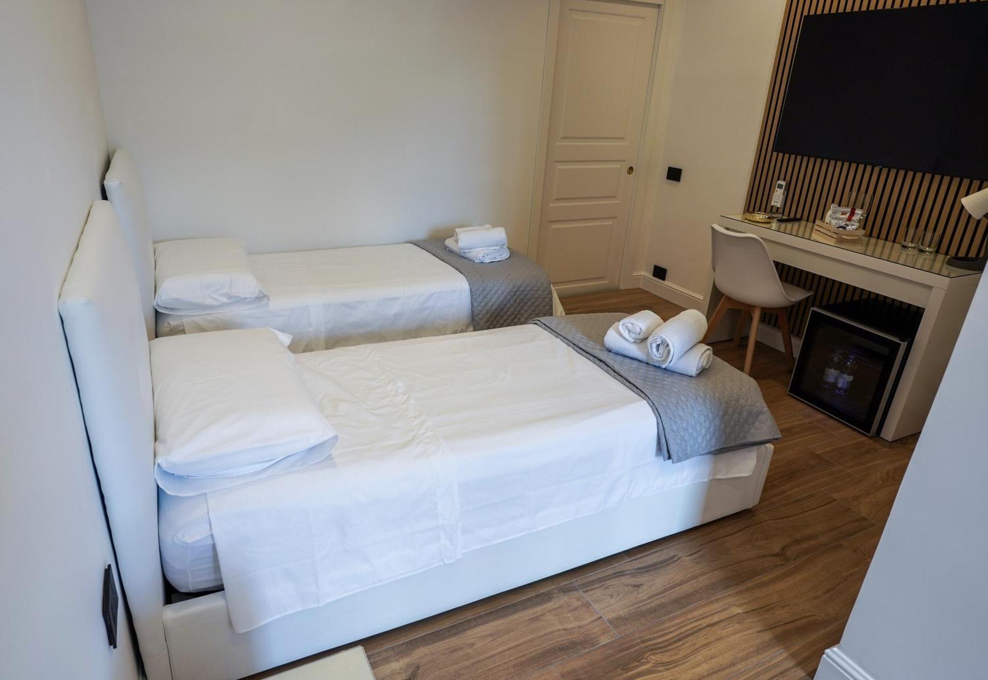 Luxury Room Napels Buitenkant foto